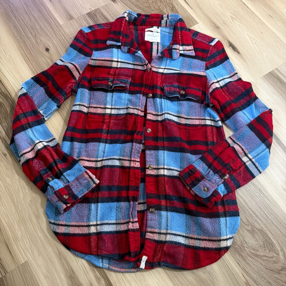 American Eagle Outfitters Red and Blue Plaid Shirt
